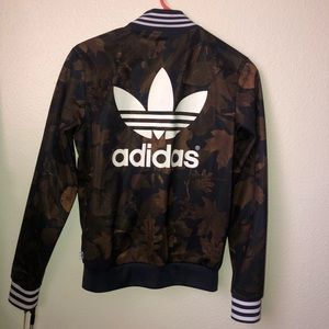 Really nice adidas zipper jacket camo